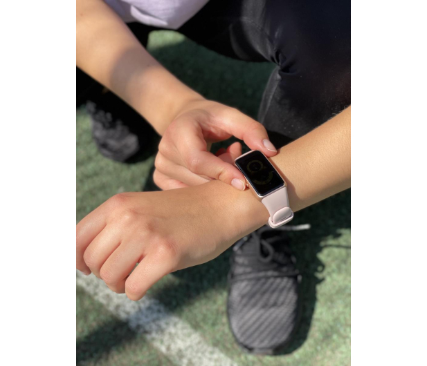 Huawei Band 6 różowy - 644547 - zdjęcie 4